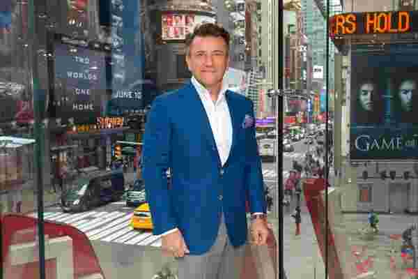 罗伯特·赫尔贾维克 (Robert Herjavec) 对移民企业家: '人们不在乎您的肤色，宗教信仰或性别。他们关心您增加的价值。”